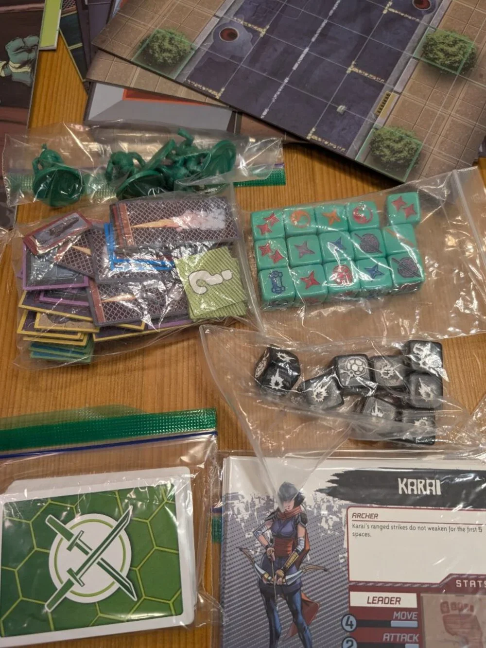 Teenage Mutant Ninja Turtles: Shadows Of The Past Board Game IDW Games ***READ**